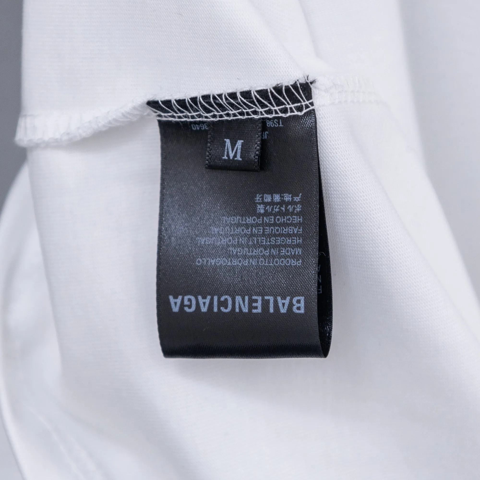 （ ， ） P110 ： ， Size：S M L XL XXL 1V 26SS New Arrival Same Style 320 ， ， ， S 54 71 23 M 56 73 24 L 58 76 24 XL 60 78 25 XXL 62 80 26